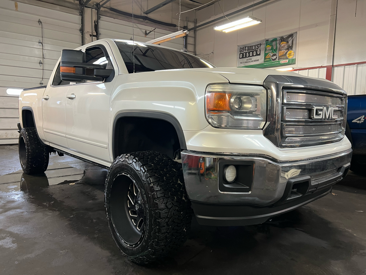 GMC Sierra 1500 4WD Crew Cab 143.5" SLE 2014