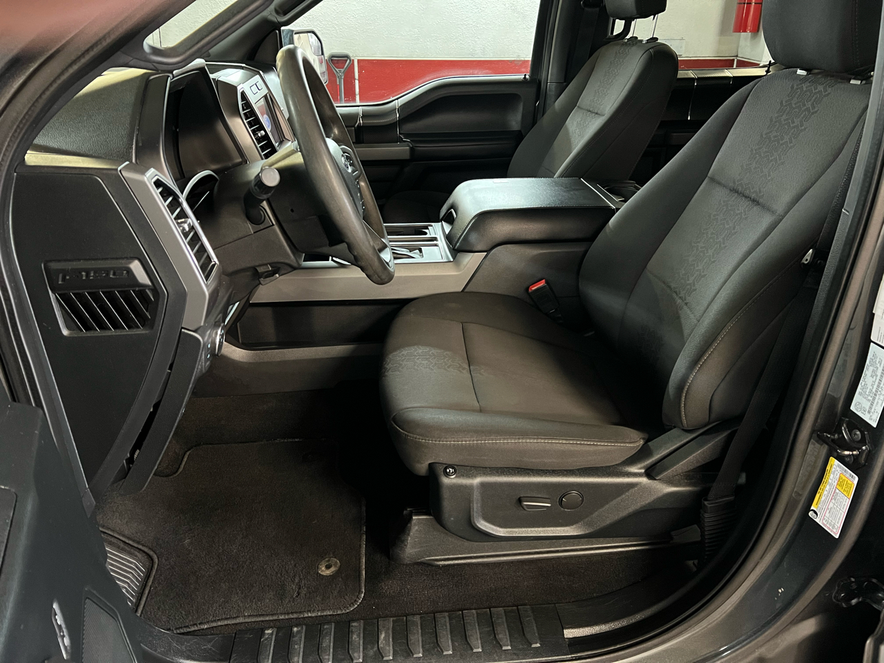 Ford F-150 Lariat 4WD SuperCrew 5.5' Box 2020