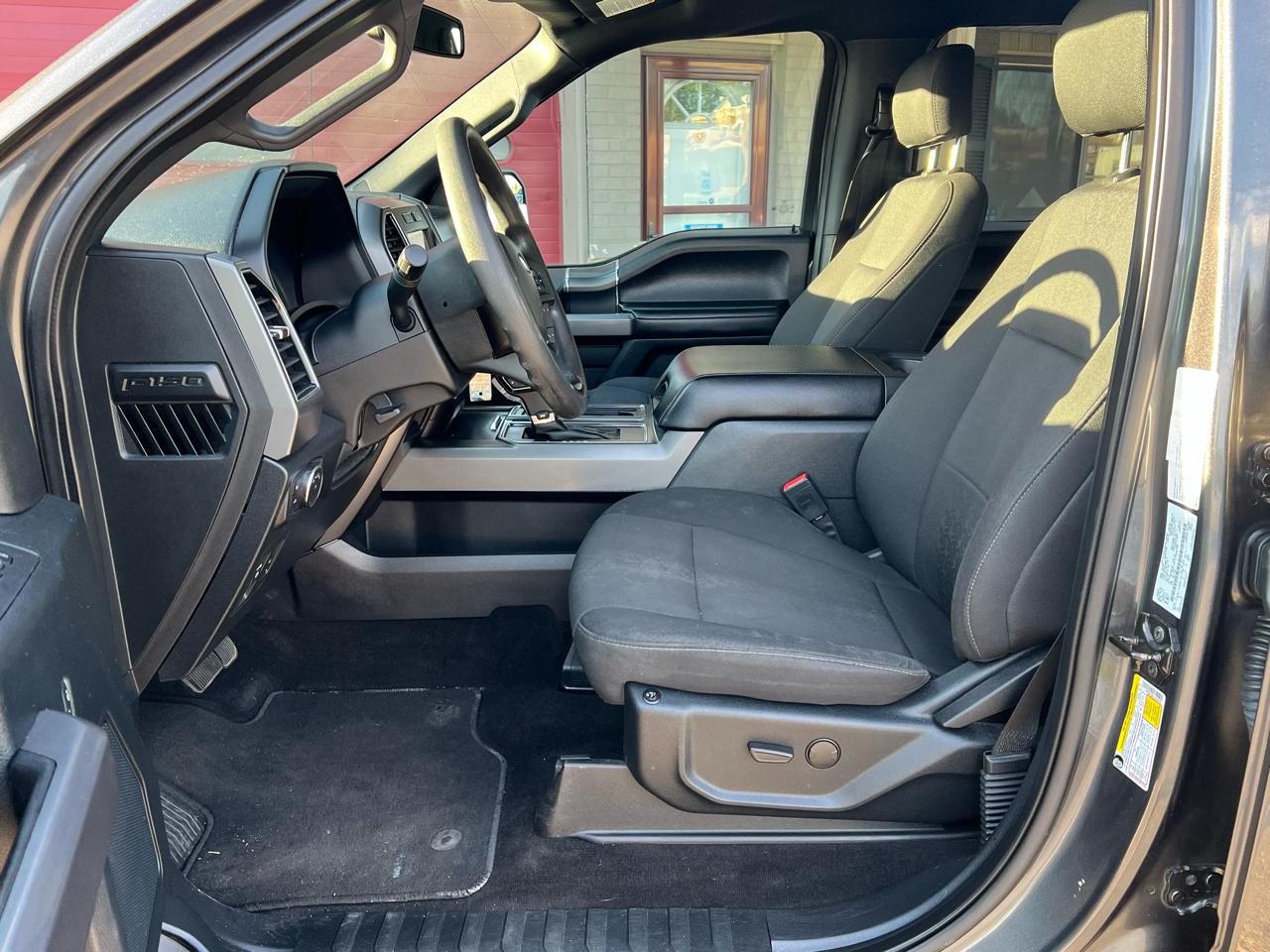 Ford F-150 XLT SuperCrew 4WD 2020