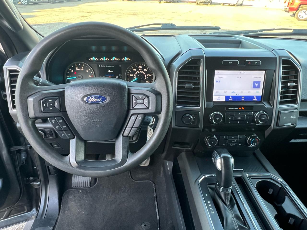 Ford F-150 XLT SuperCrew 4WD 2020