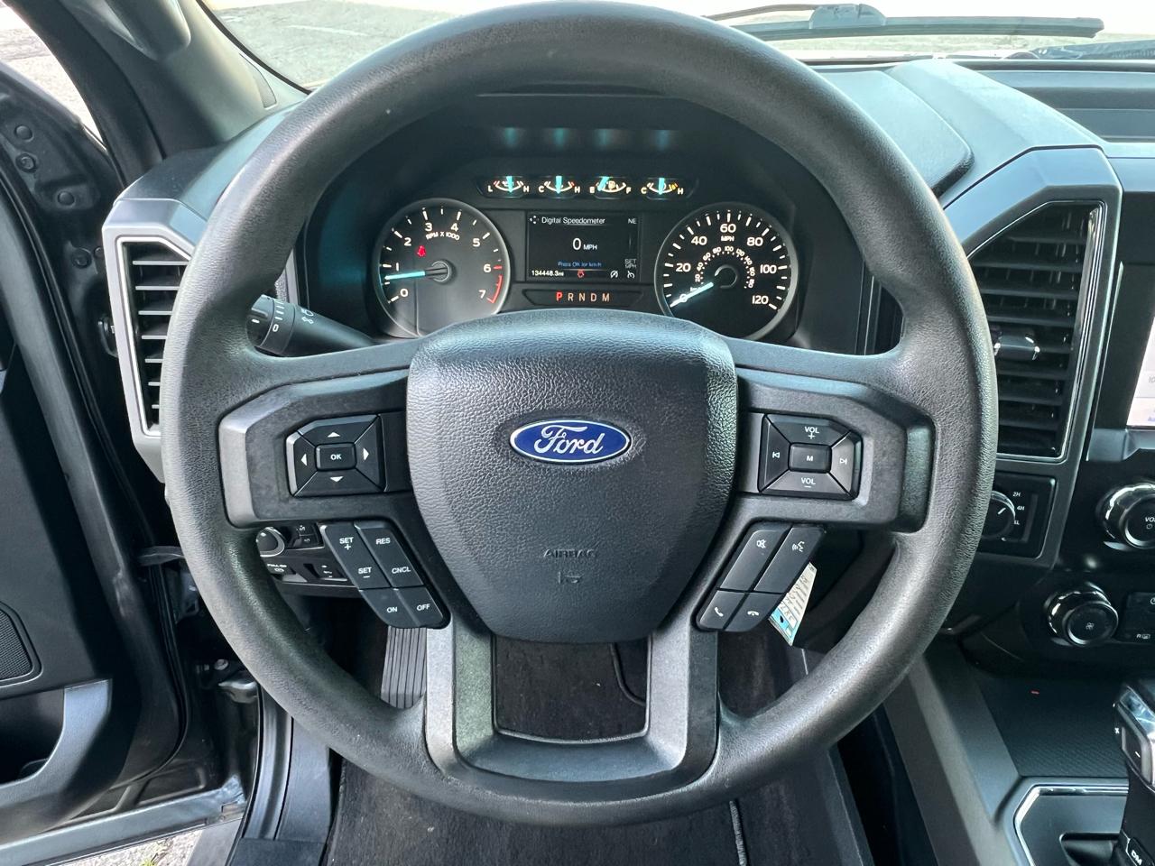 Ford F-150 XLT SuperCrew 4WD 2020