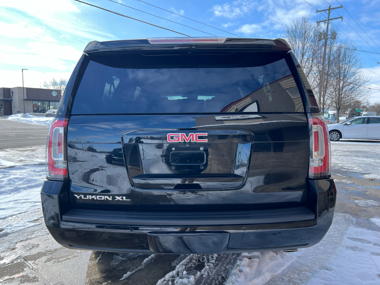 GMC Yukon XL 4WD 4dr SLT 2017