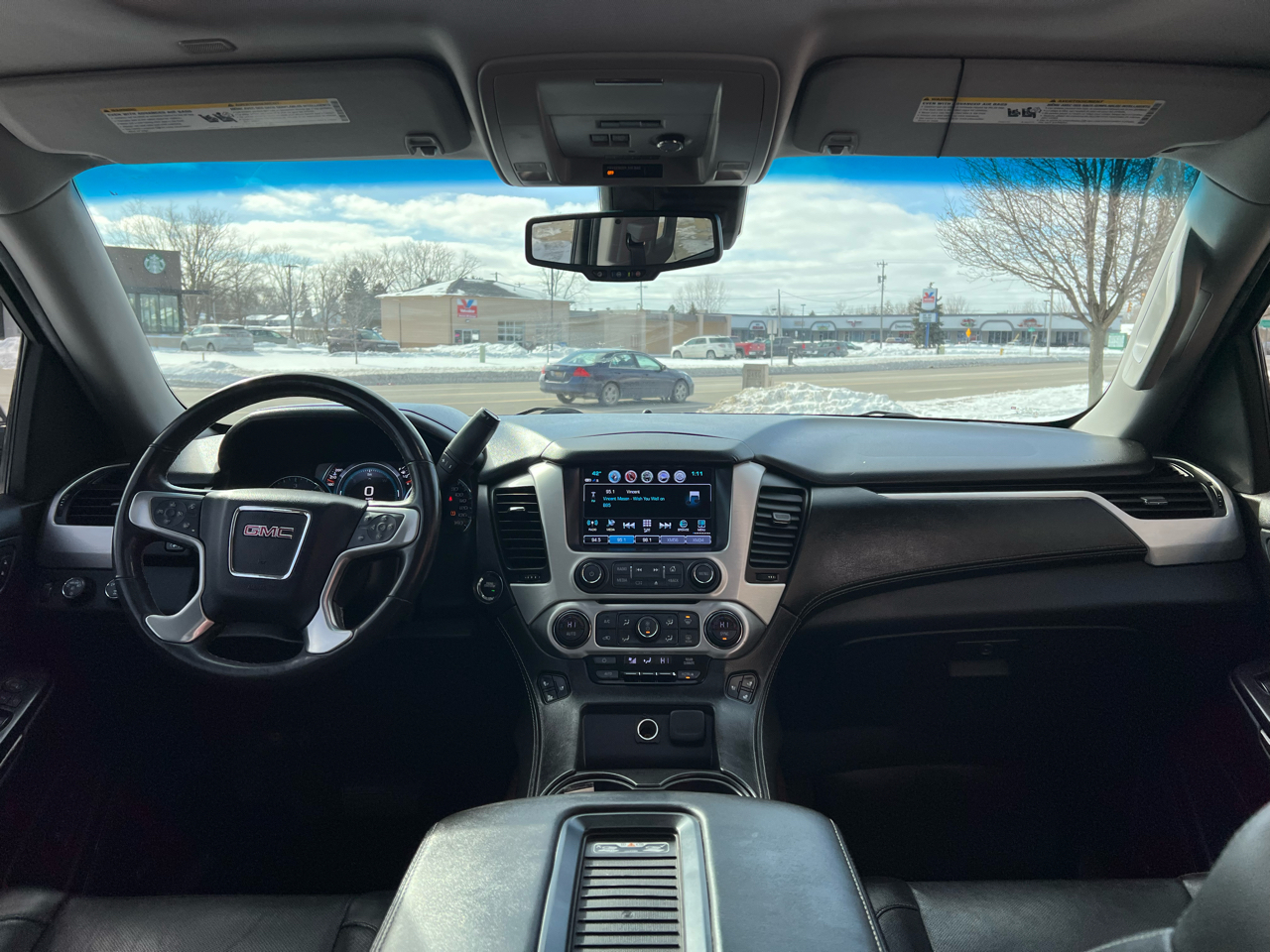 GMC Yukon XL 4WD 4dr SLT 2017