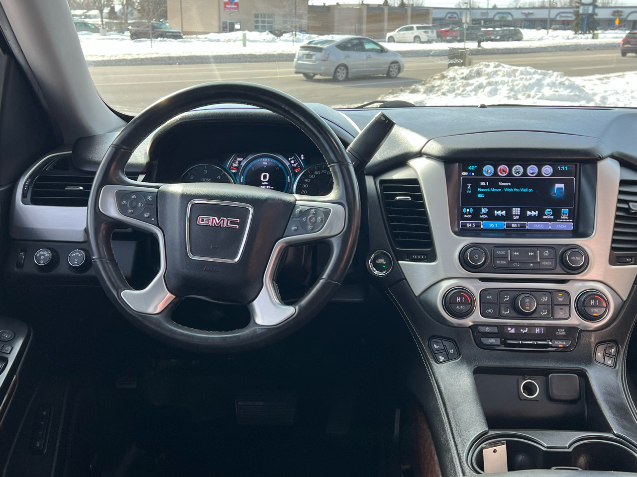 GMC Yukon XL 4WD 4dr SLT 2017