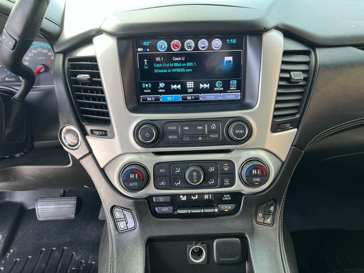 GMC Yukon XL 4WD 4dr SLT 2017