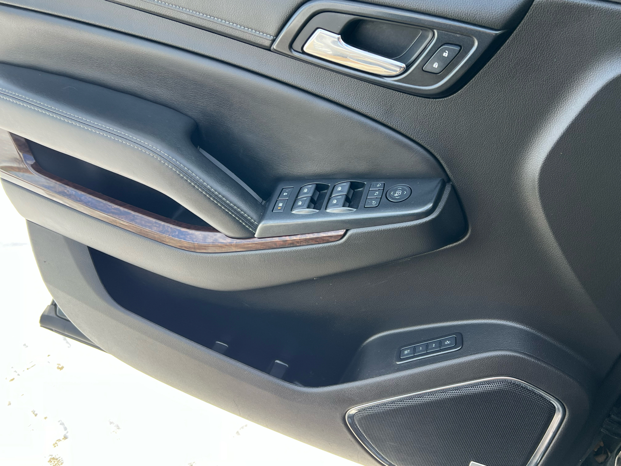 GMC Yukon XL 4WD 4dr SLT 2017