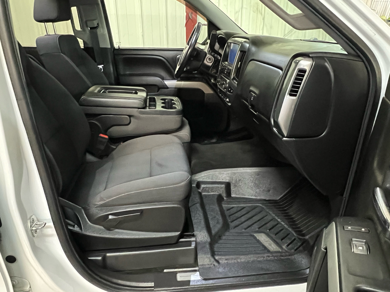 Chevrolet Silverado 1500 4WD Crew Cab 143.5" LT w/2LT 2018