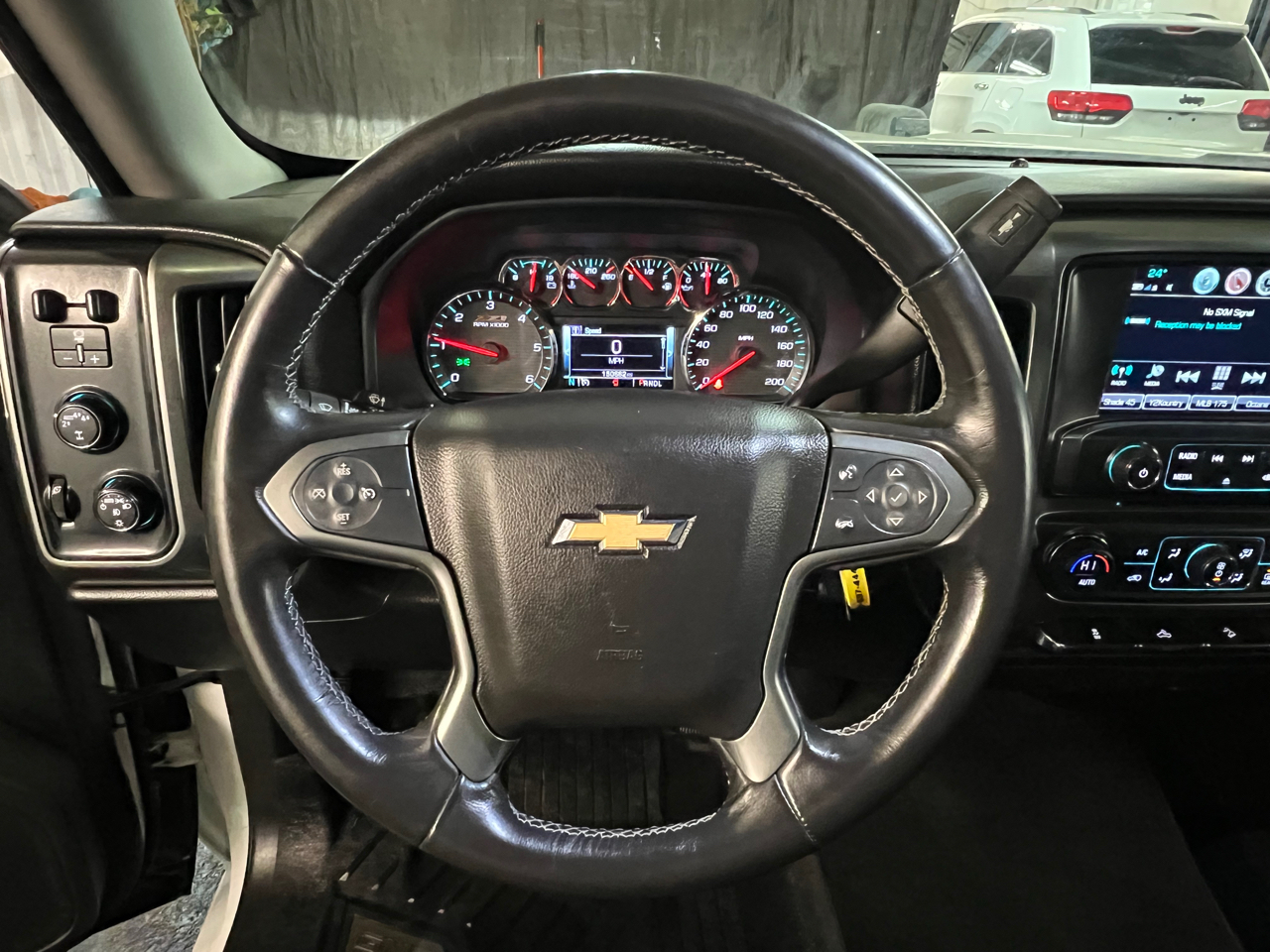 Chevrolet Silverado 1500 4WD Crew Cab 143.5" LT w/2LT 2018