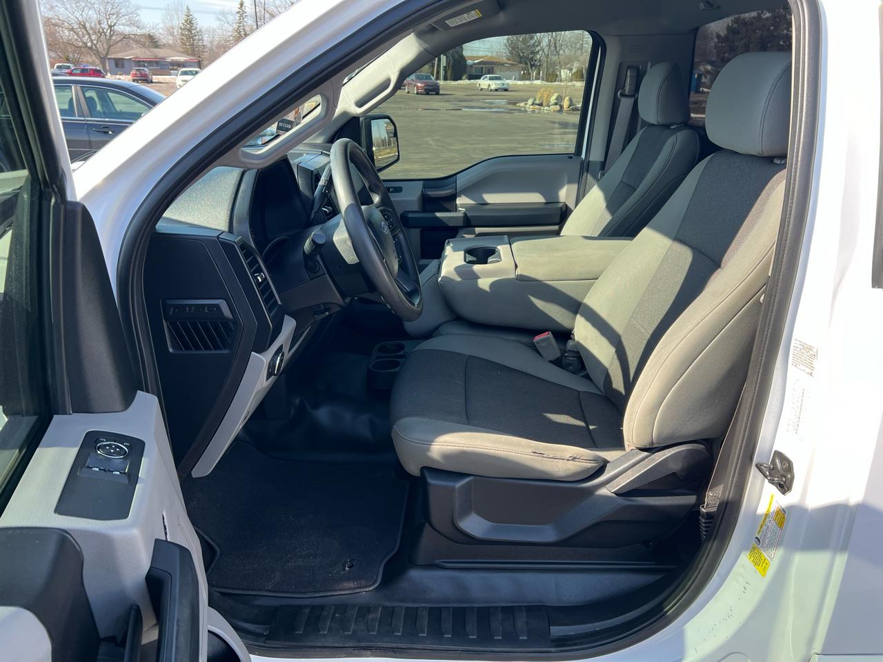 Ford F-150 XLT 2WD Reg Cab 8' Box 2019