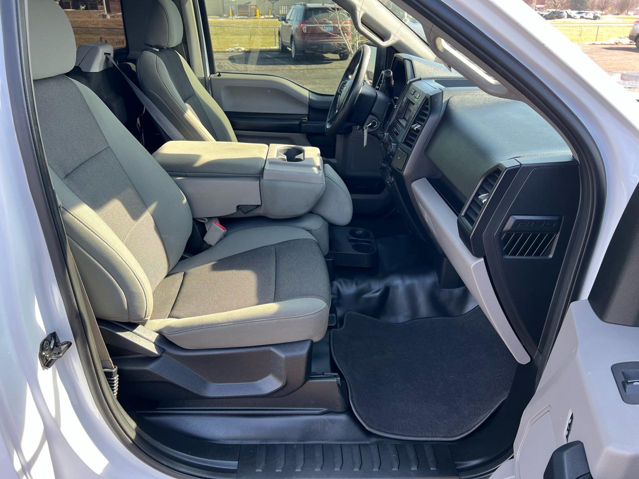 Ford F-150 XLT 2WD Reg Cab 8' Box 2019