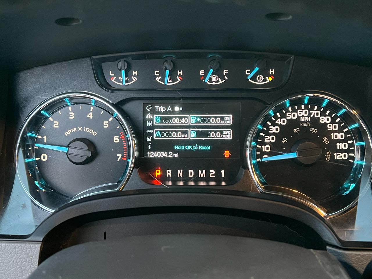 Ford F-150 4WD SuperCrew 145" Platinum 2011