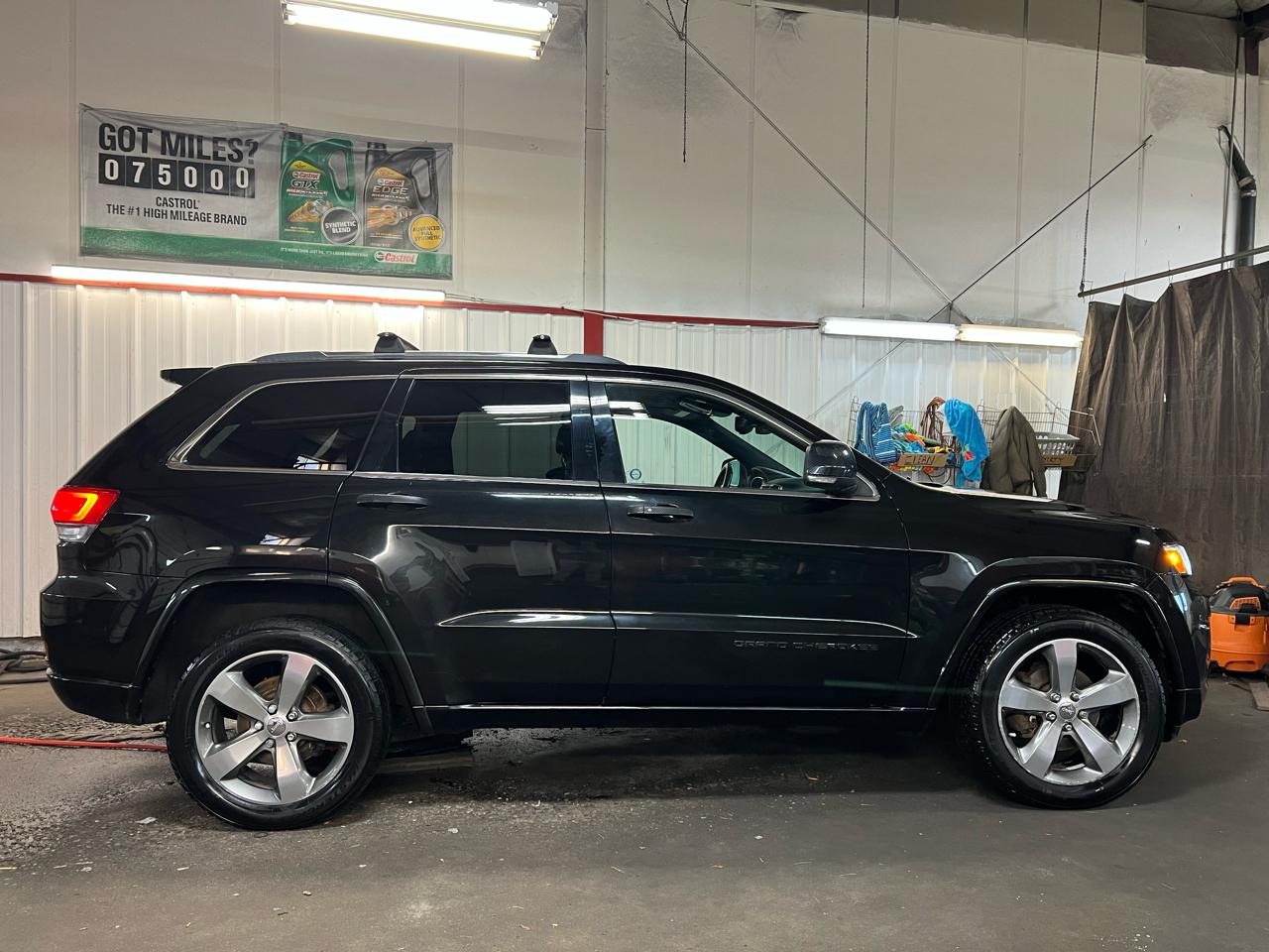 Jeep Grand Cherokee 4dr Overland 4WD 2014