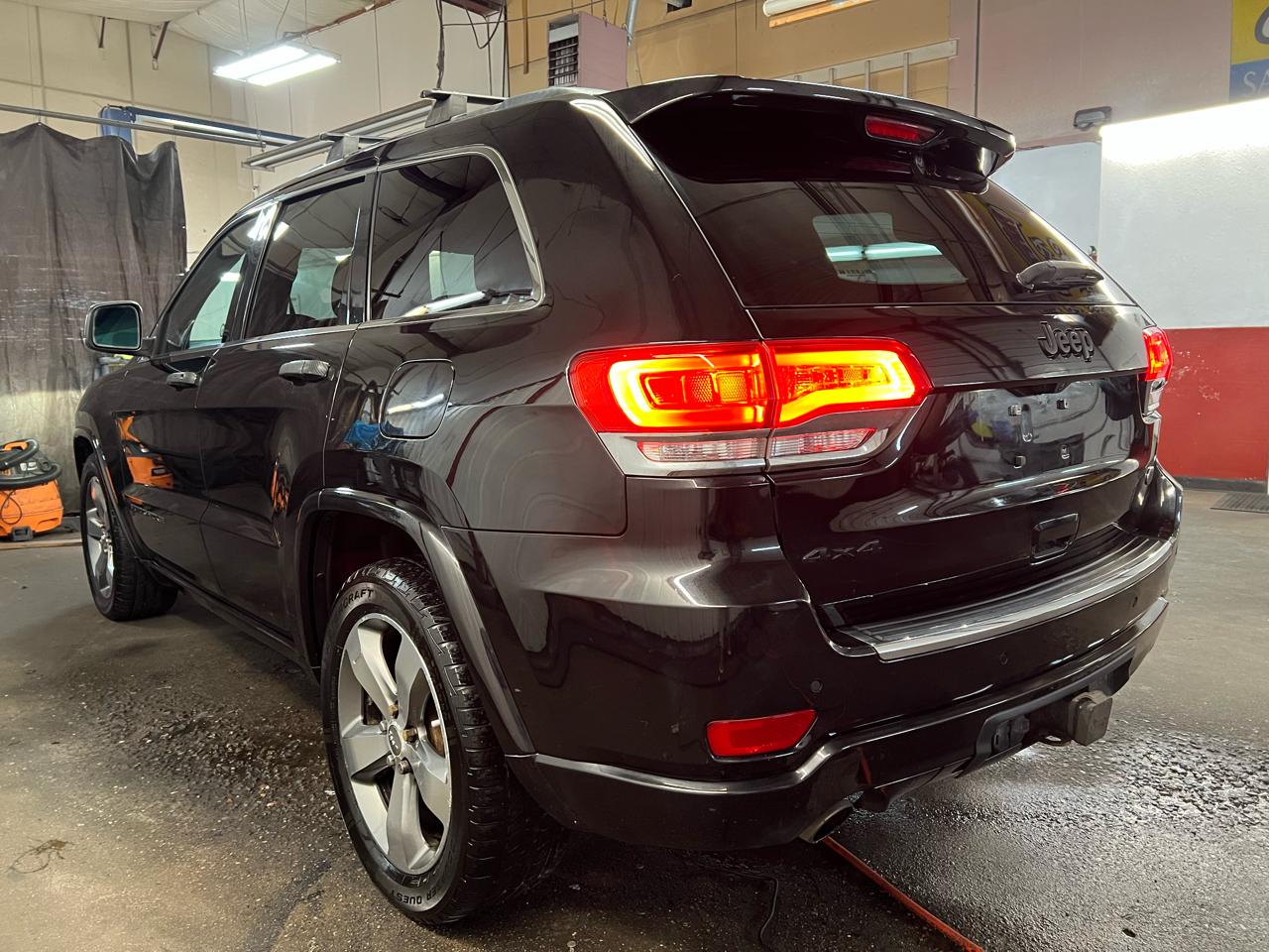 Jeep Grand Cherokee 4dr Overland 4WD 2014