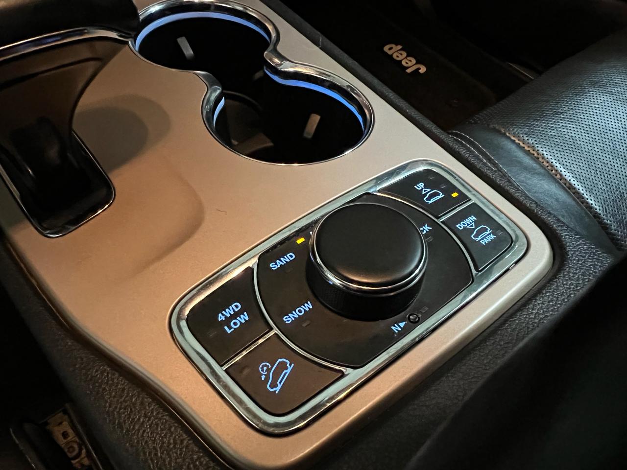 Jeep Grand Cherokee 4dr Overland 4WD 2014