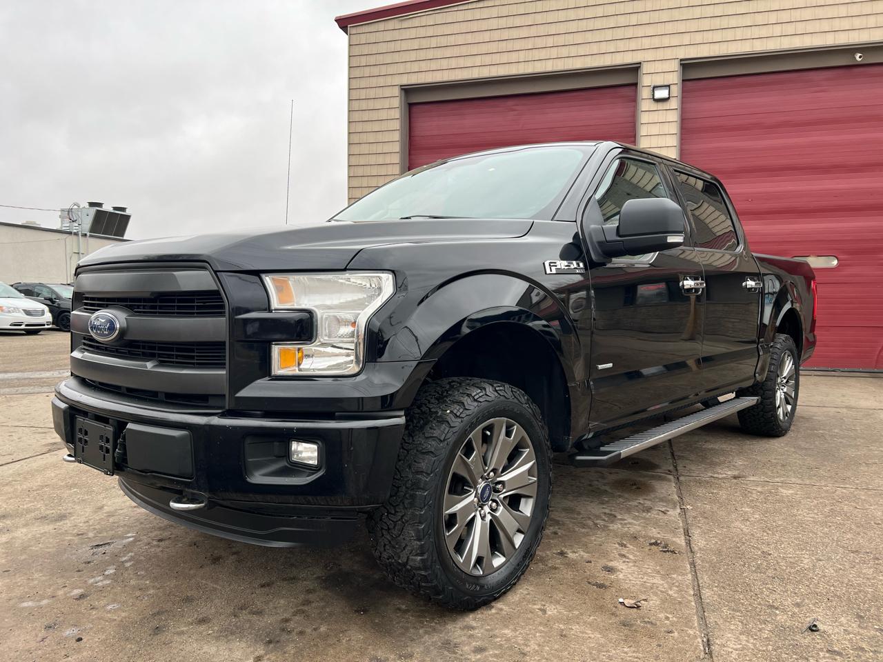Ford F-150 4WD SuperCrew 145" Lariat 2016