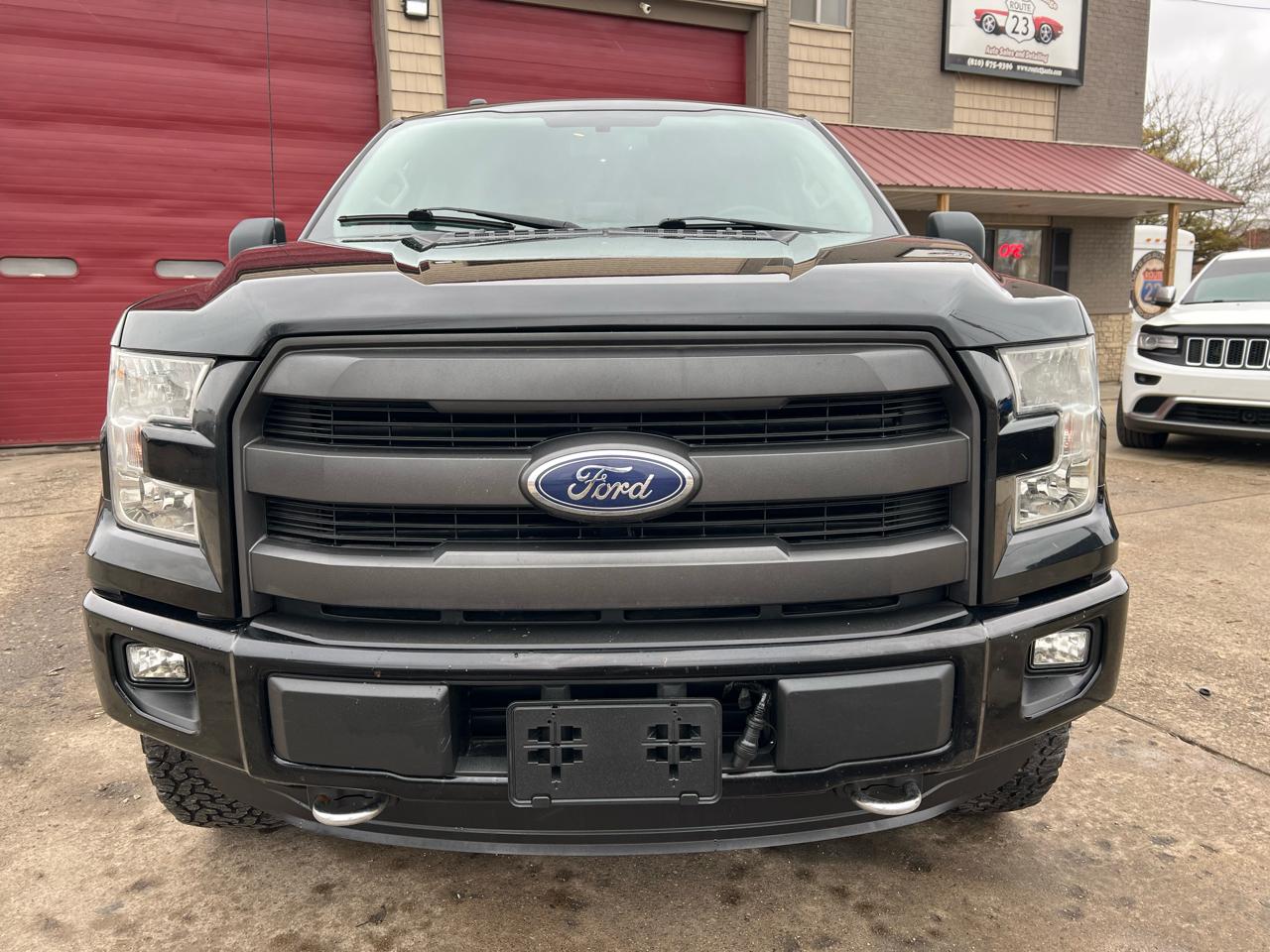 Ford F-150 4WD SuperCrew 145" Lariat 2016