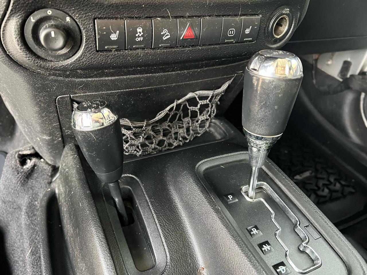 Jeep Wrangler Unlimited 4WD 4dr Sahara 2012