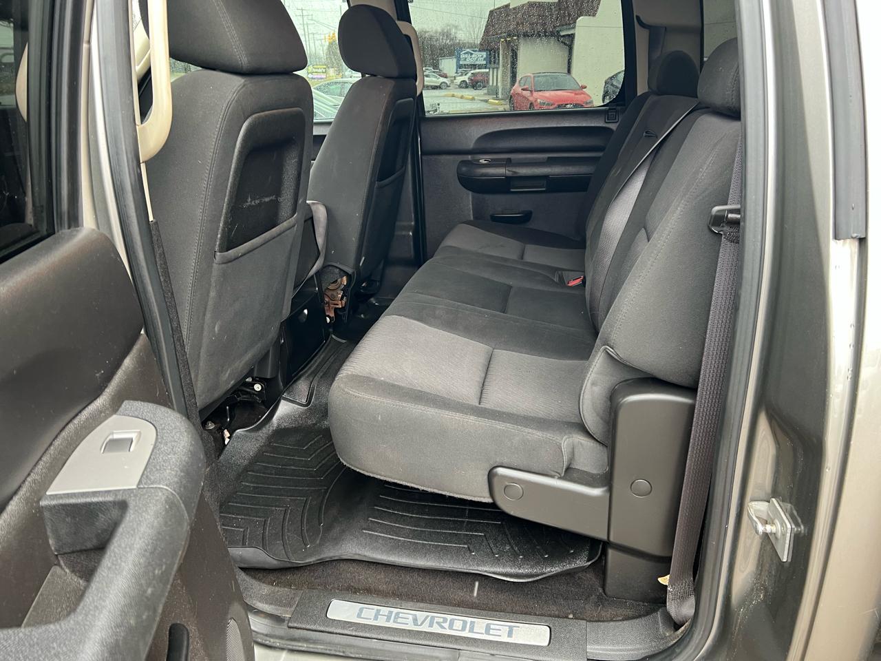 Chevrolet Silverado 2500HD 4WD Crew Cab 153.7" LT 2013