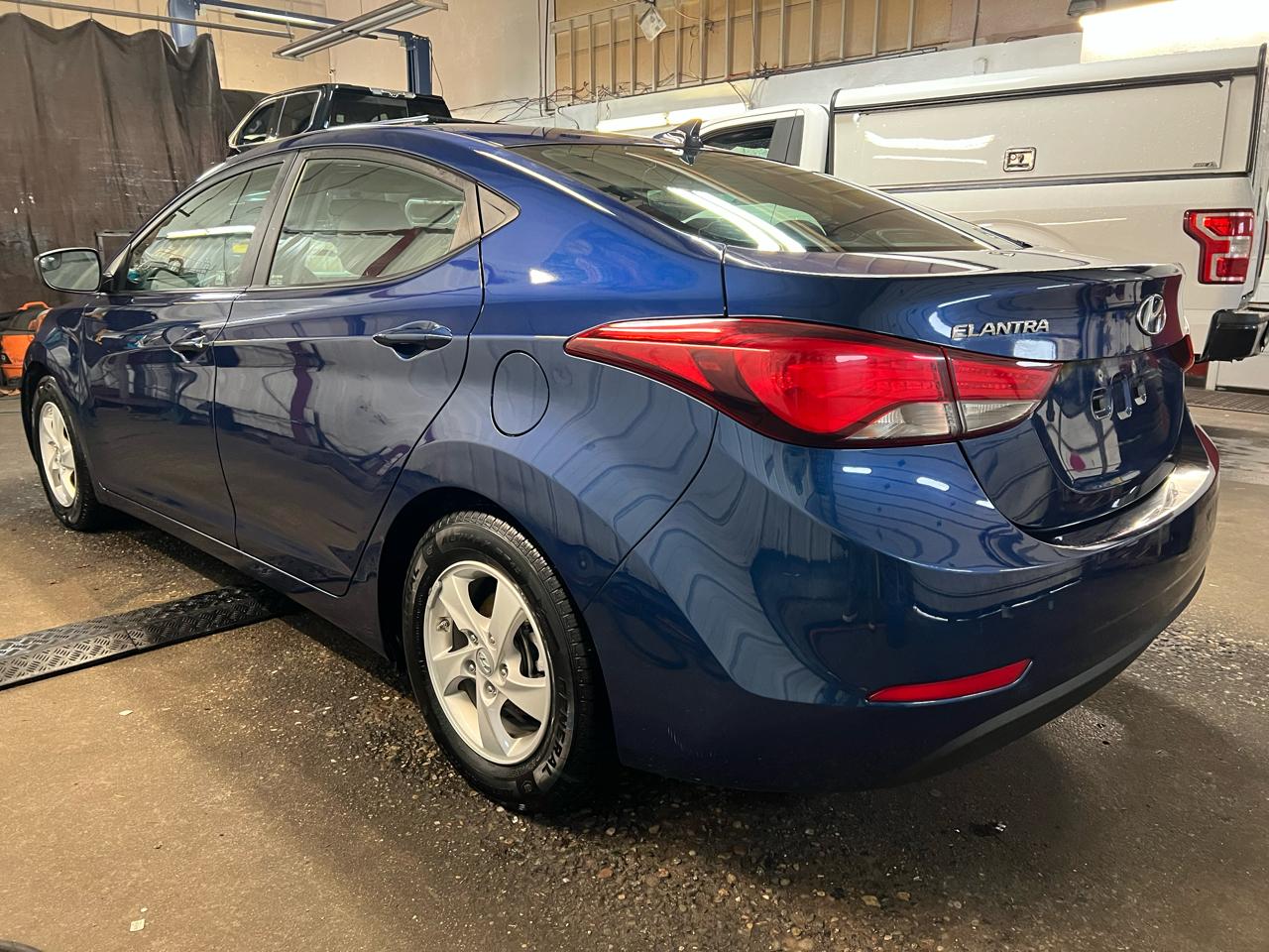 Hyundai Elantra 4dr Sdn Auto SE (Alabama Plant) 2015