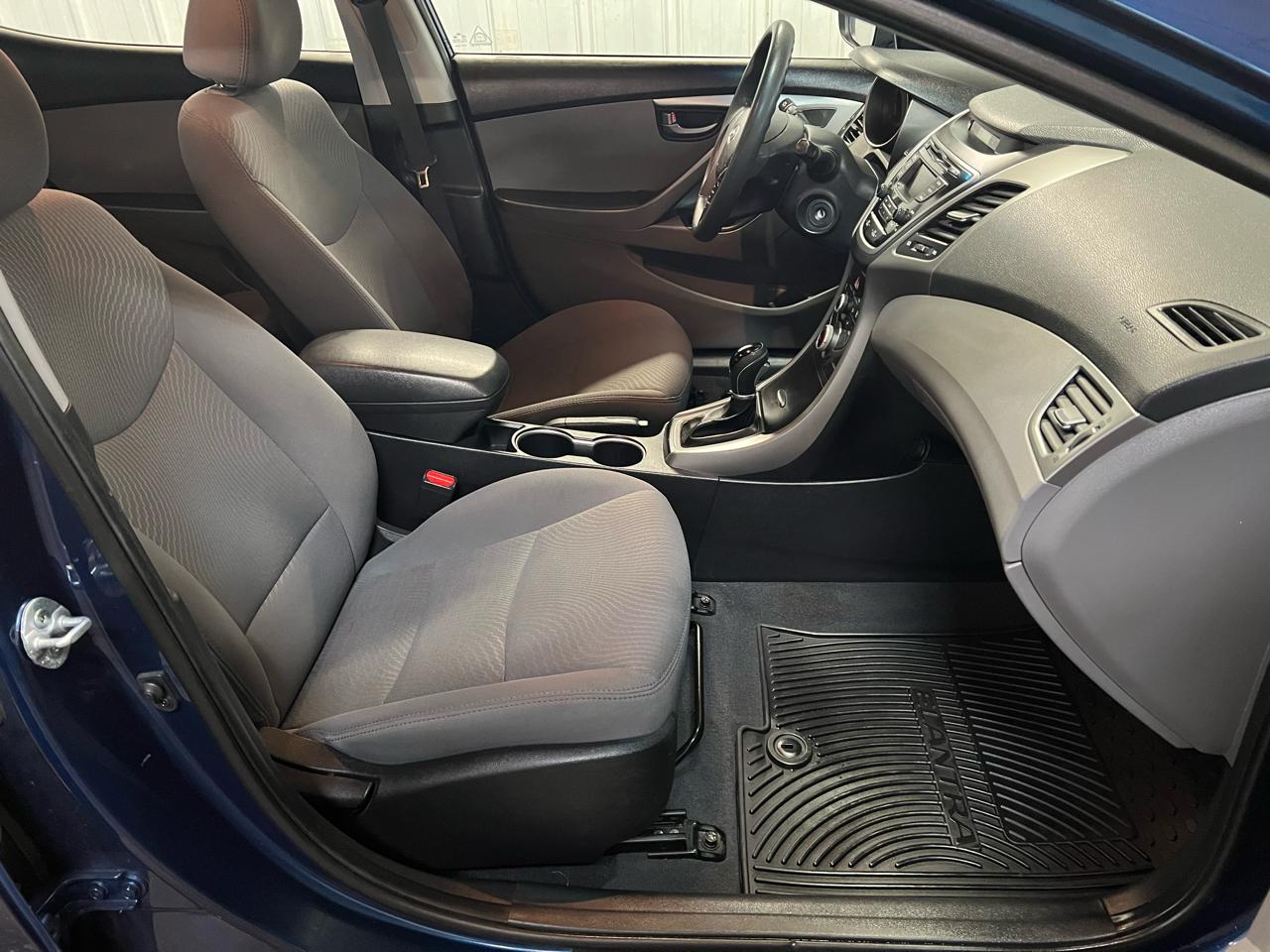 Hyundai Elantra 4dr Sdn Auto SE (Alabama Plant) 2015