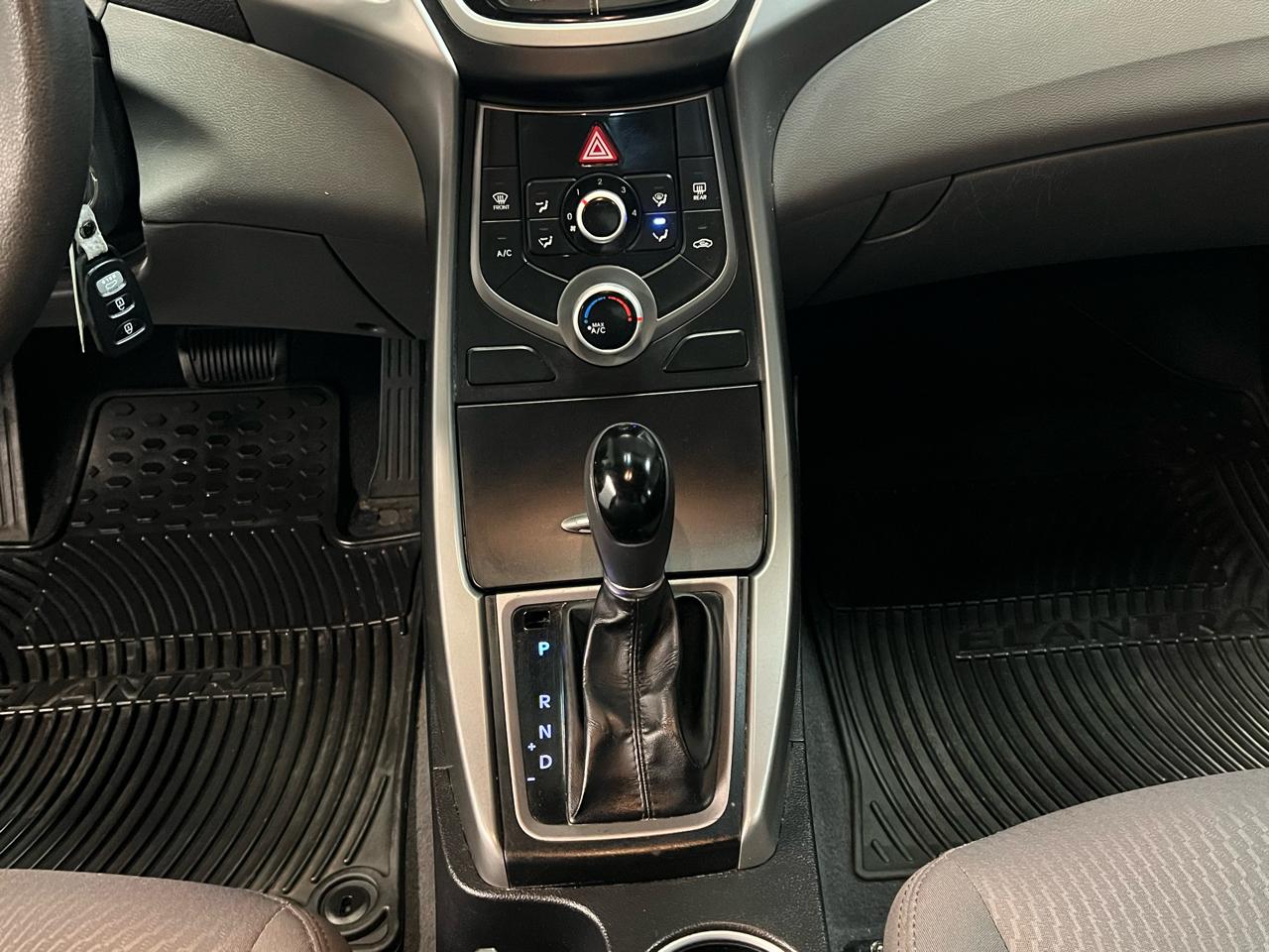 Hyundai Elantra 4dr Sdn Auto SE (Alabama Plant) 2015