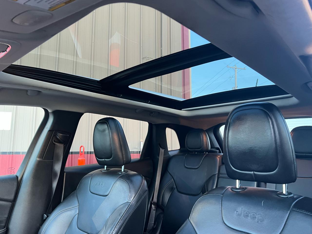 Jeep Cherokee 4WD 4dr Limited 2015