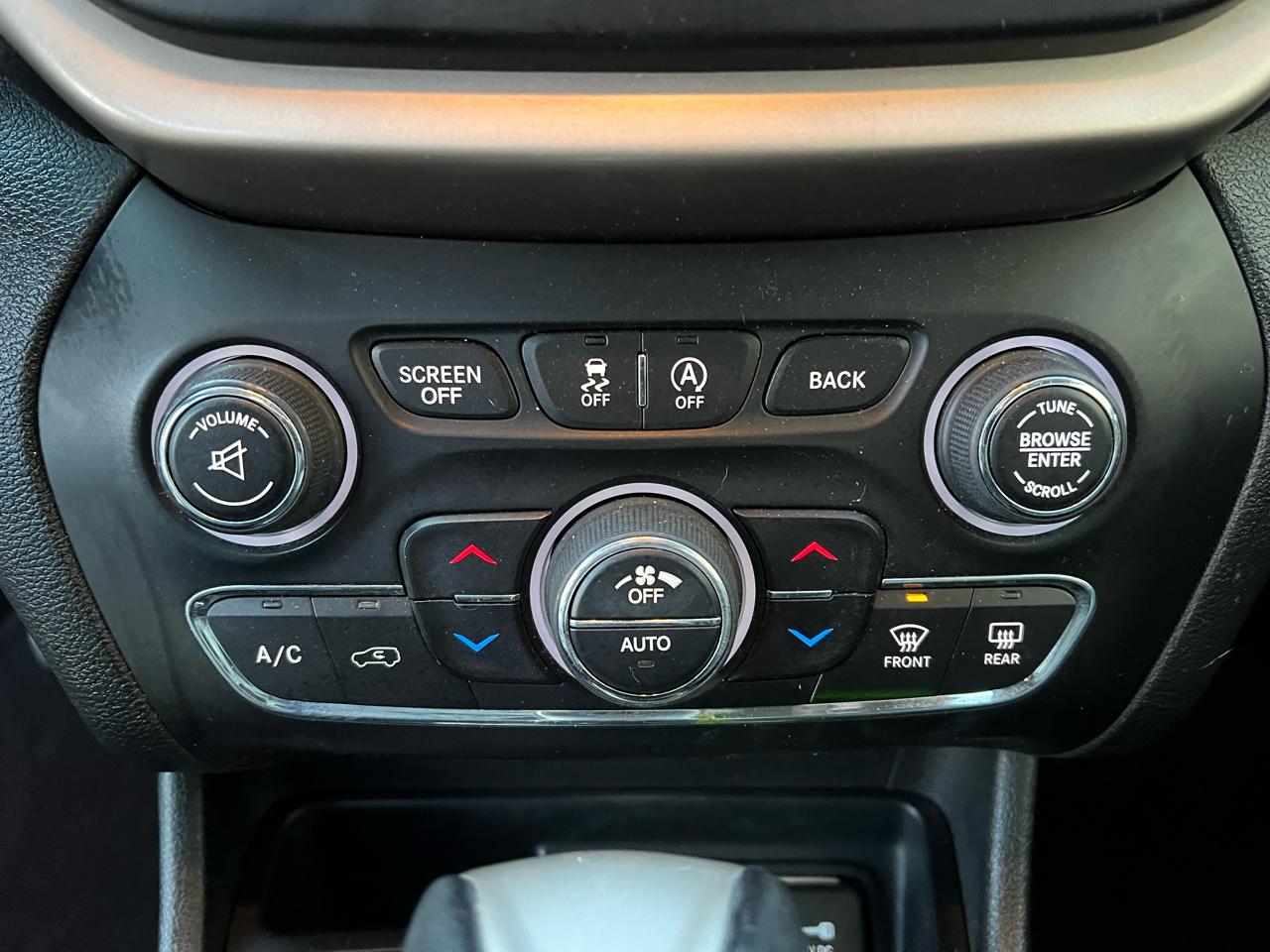 Jeep Cherokee 4WD 4dr Limited 2015