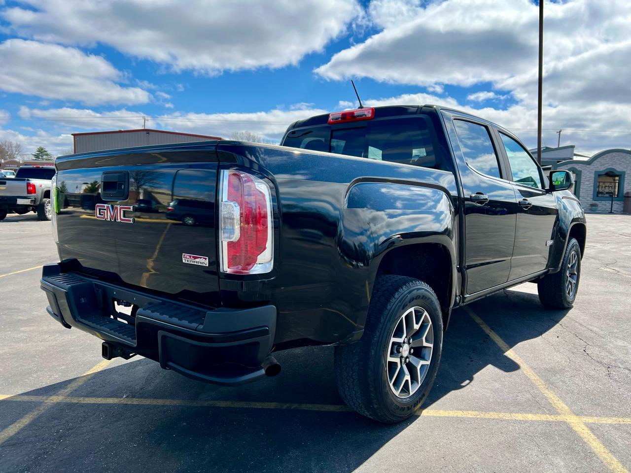 GMC Canyon 4WD Crew Cab 128.3" SLE 2016
