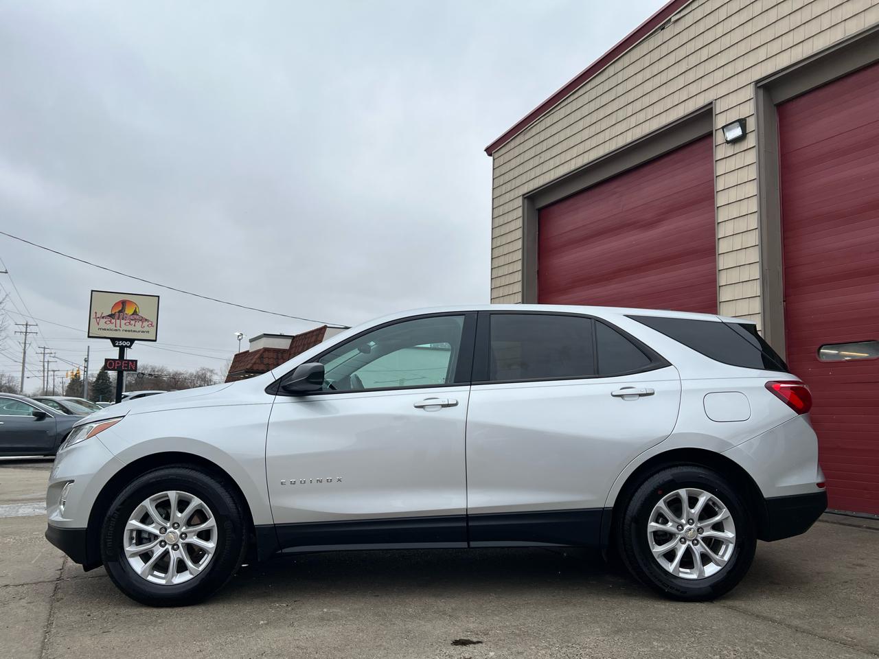 Chevrolet Equinox FWD 4dr LS w/1LS 2019