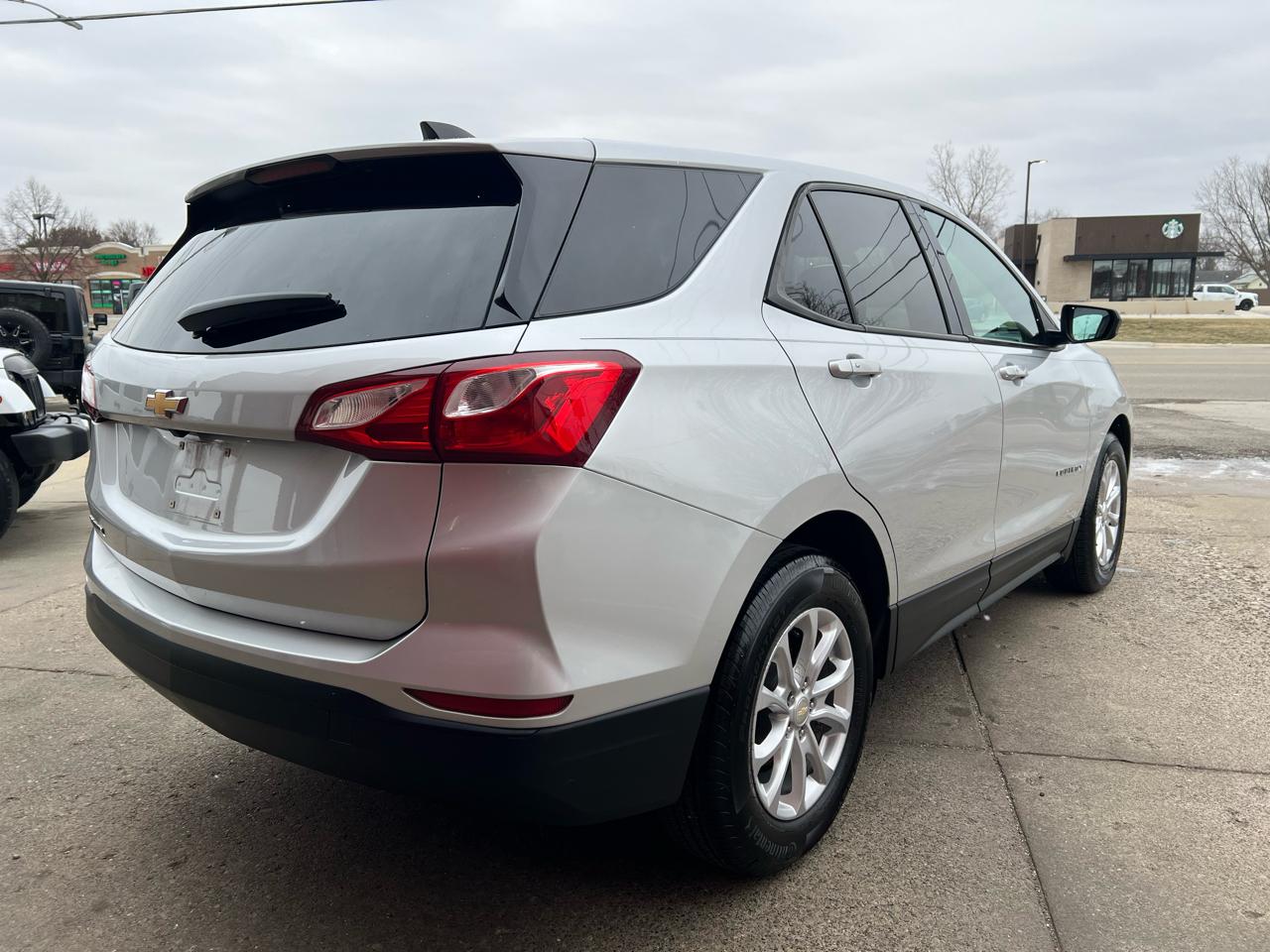Chevrolet Equinox FWD 4dr LS w/1LS 2019