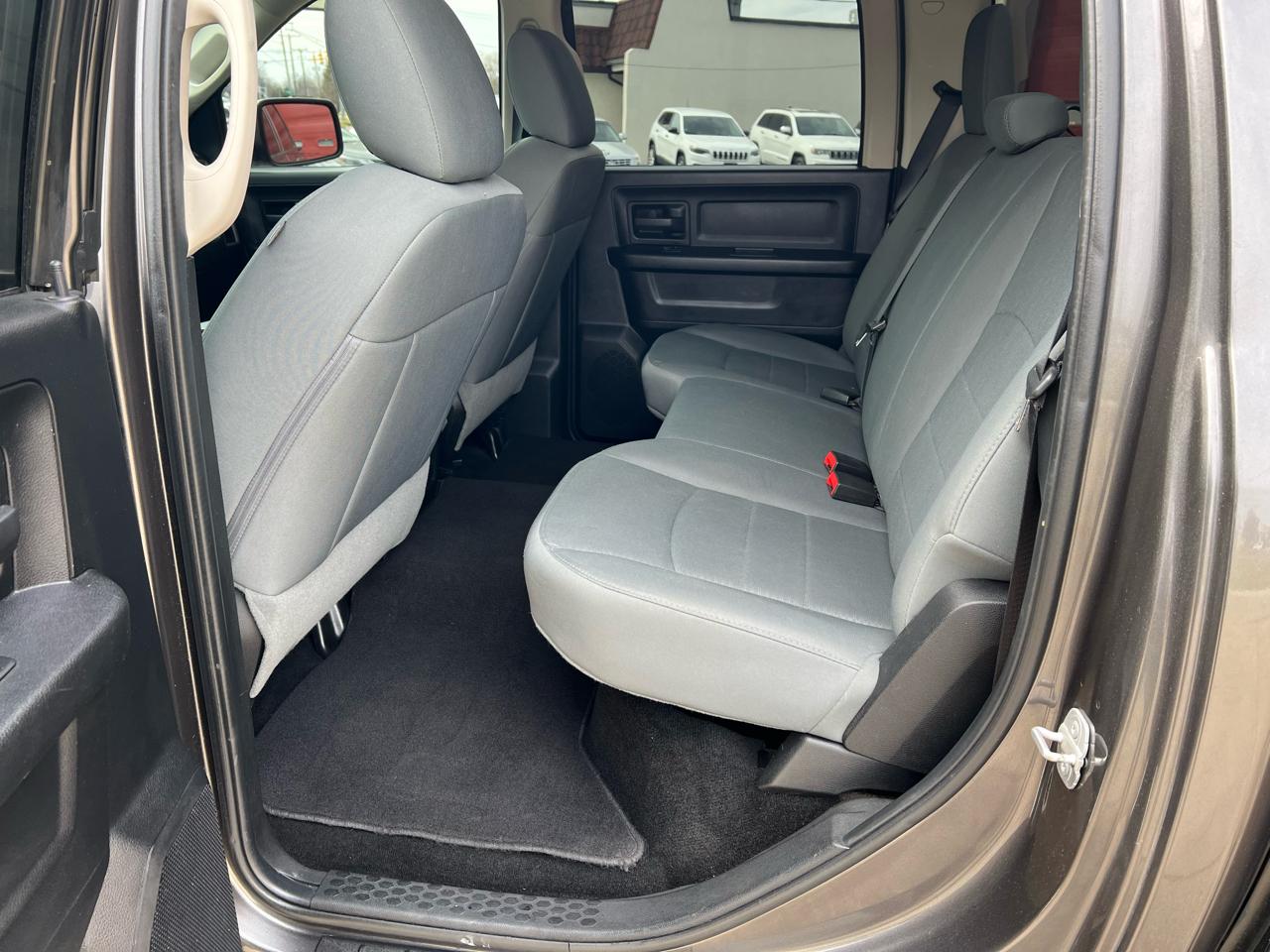 RAM 1500 Tradesman Crew Cab 4WD 2014