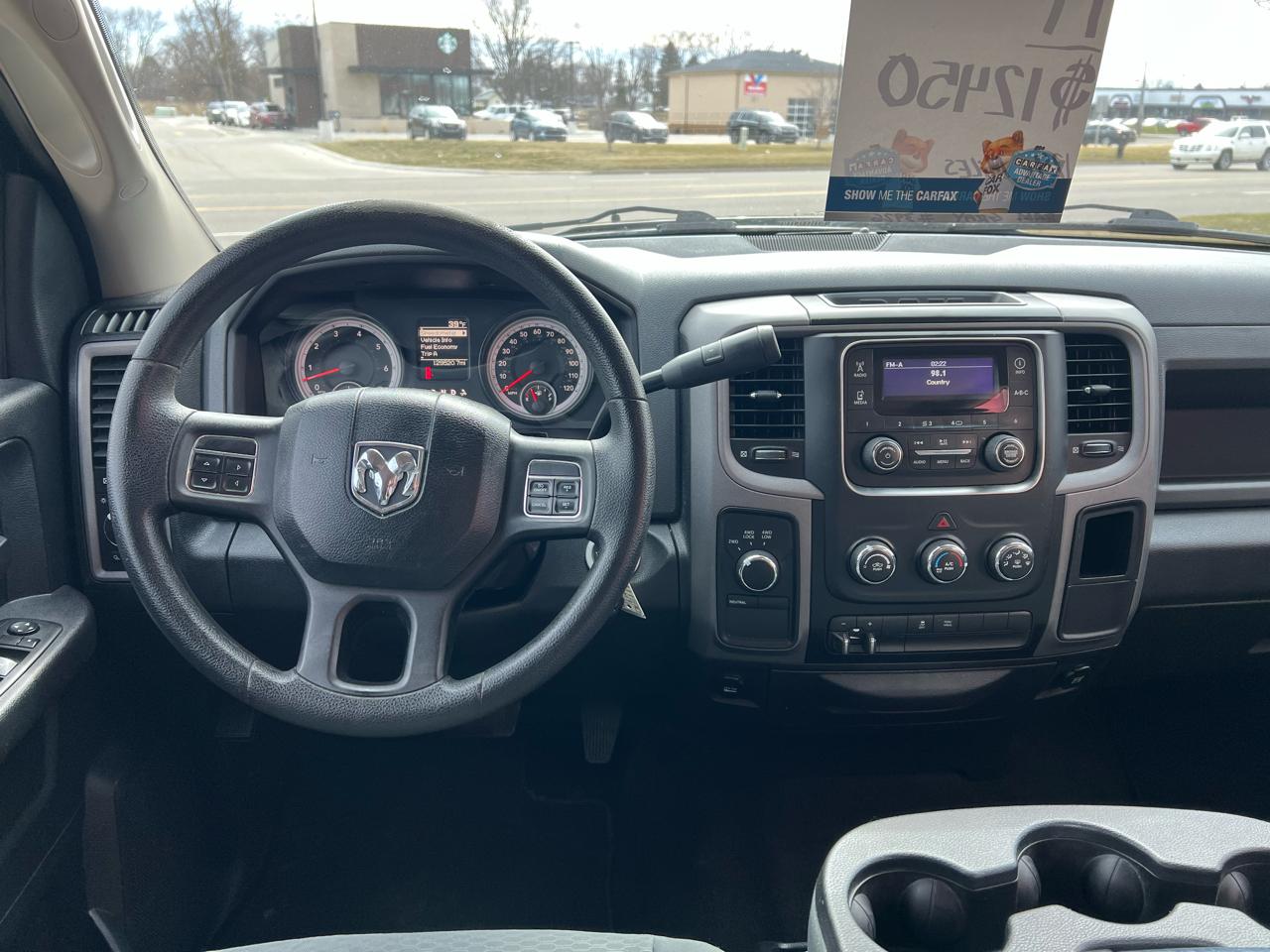 RAM 1500 Tradesman Crew Cab 4WD 2014