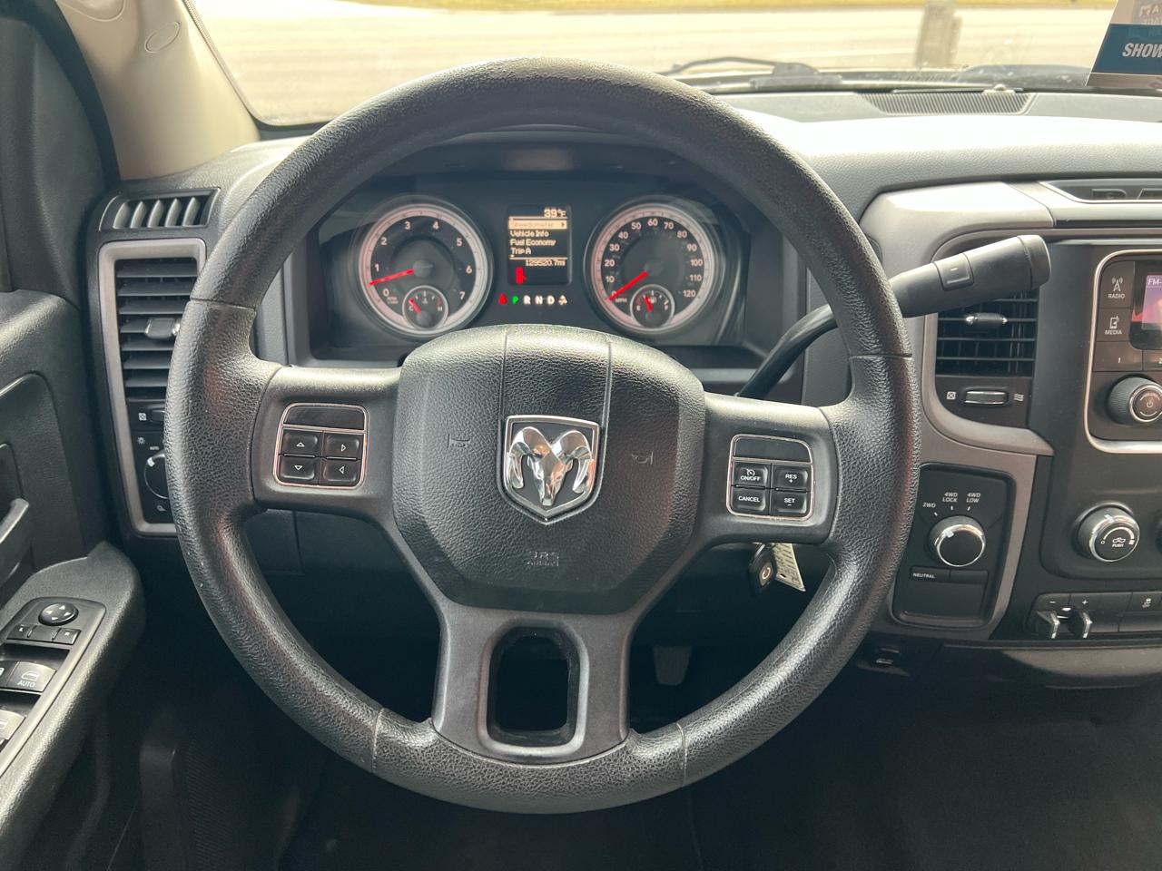 RAM 1500 Tradesman Crew Cab 4WD 2014