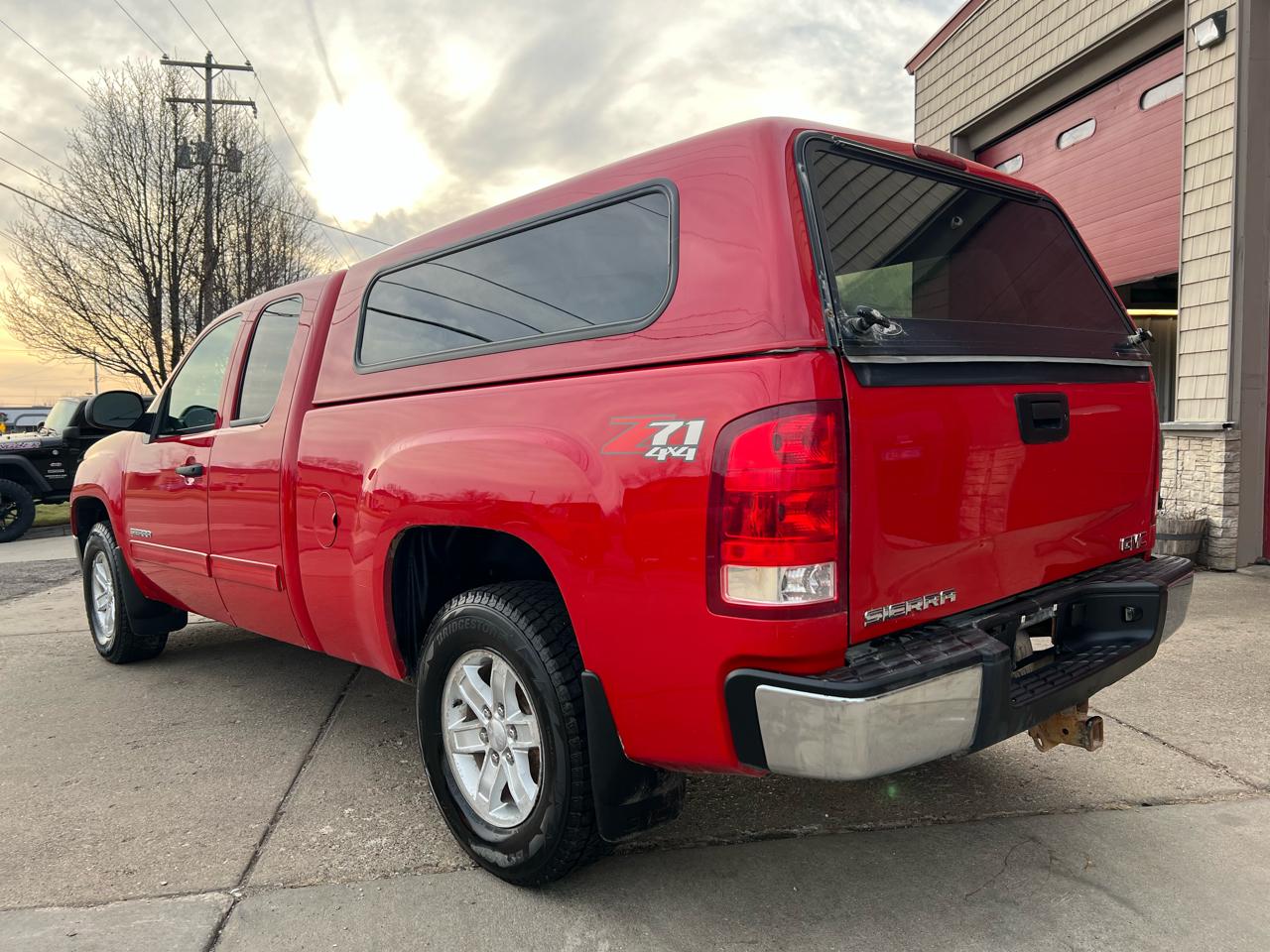GMC Sierra 1500 4WD Ext Cab 143.5" SLE 2013