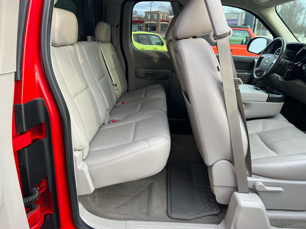 GMC Sierra 1500 4WD Ext Cab 143.5" SLE 2013