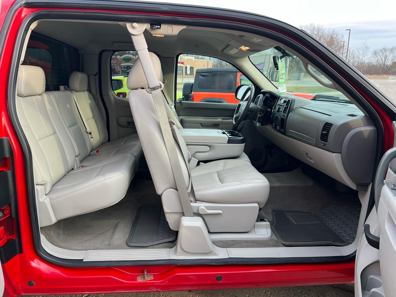 GMC Sierra 1500 4WD Ext Cab 143.5" SLE 2013