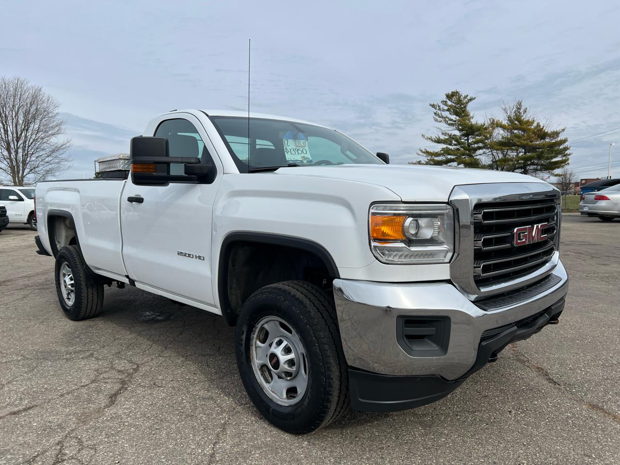 GMC Sierra 2500HD 2WD Reg Cab 133.6" 2017
