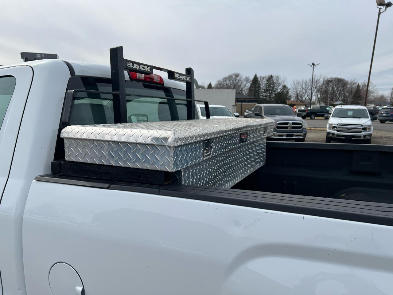 GMC Sierra 2500HD 2WD Reg Cab 133.6" 2017