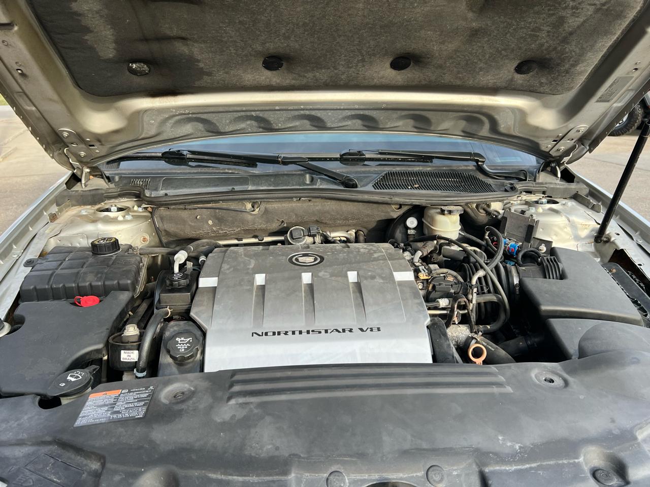 Cadillac DTS 4dr Sdn Luxury Collection 2011