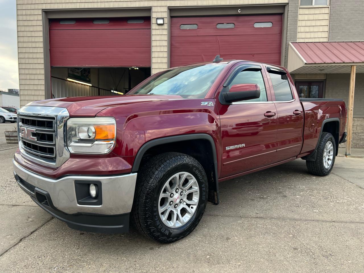 GMC Sierra 1500 4WD Double Cab 143.5" SLE 2015
