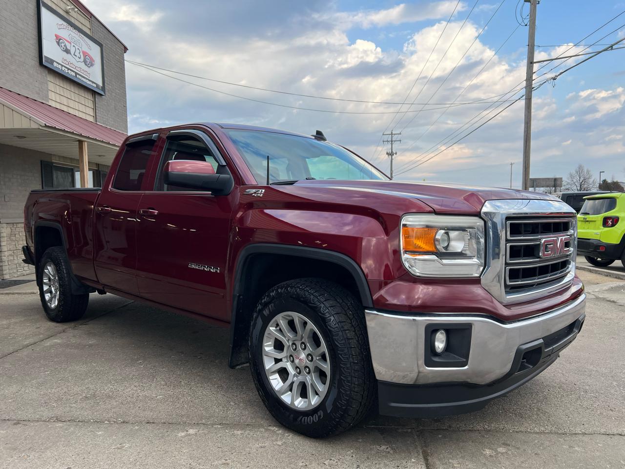 GMC Sierra 1500 4WD Double Cab 143.5" SLE 2015