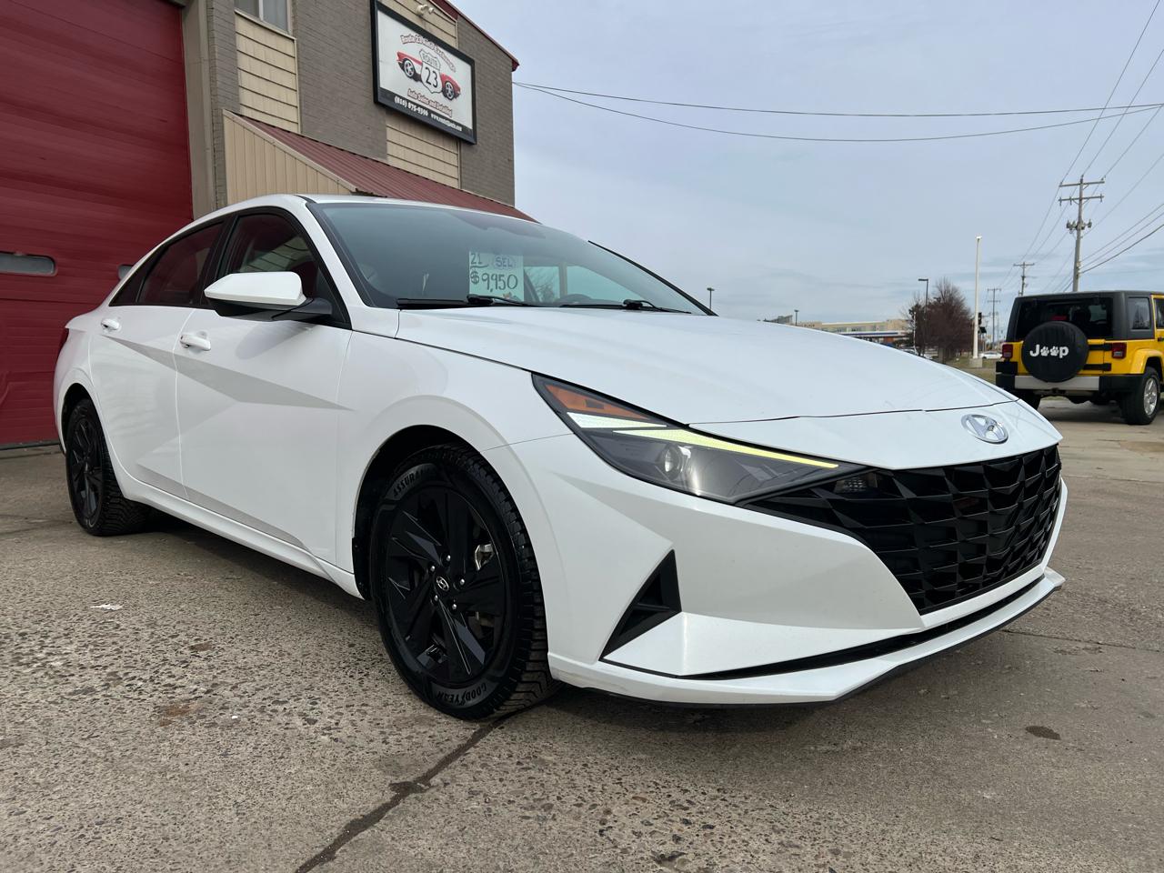 Hyundai Elantra SEL IVT *Ltd Avail* 2021