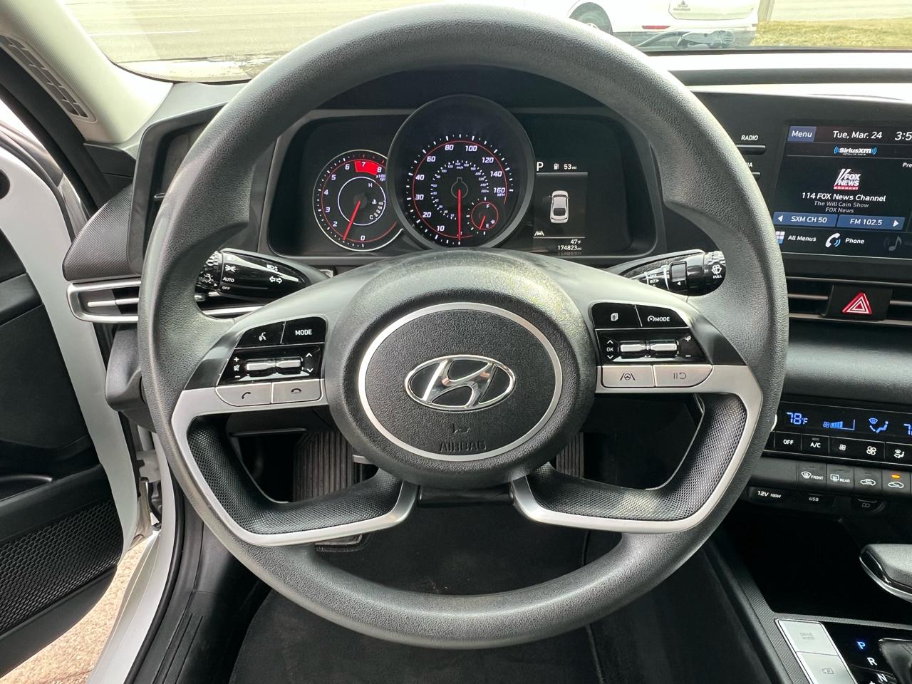 Hyundai Elantra SEL IVT *Ltd Avail* 2021