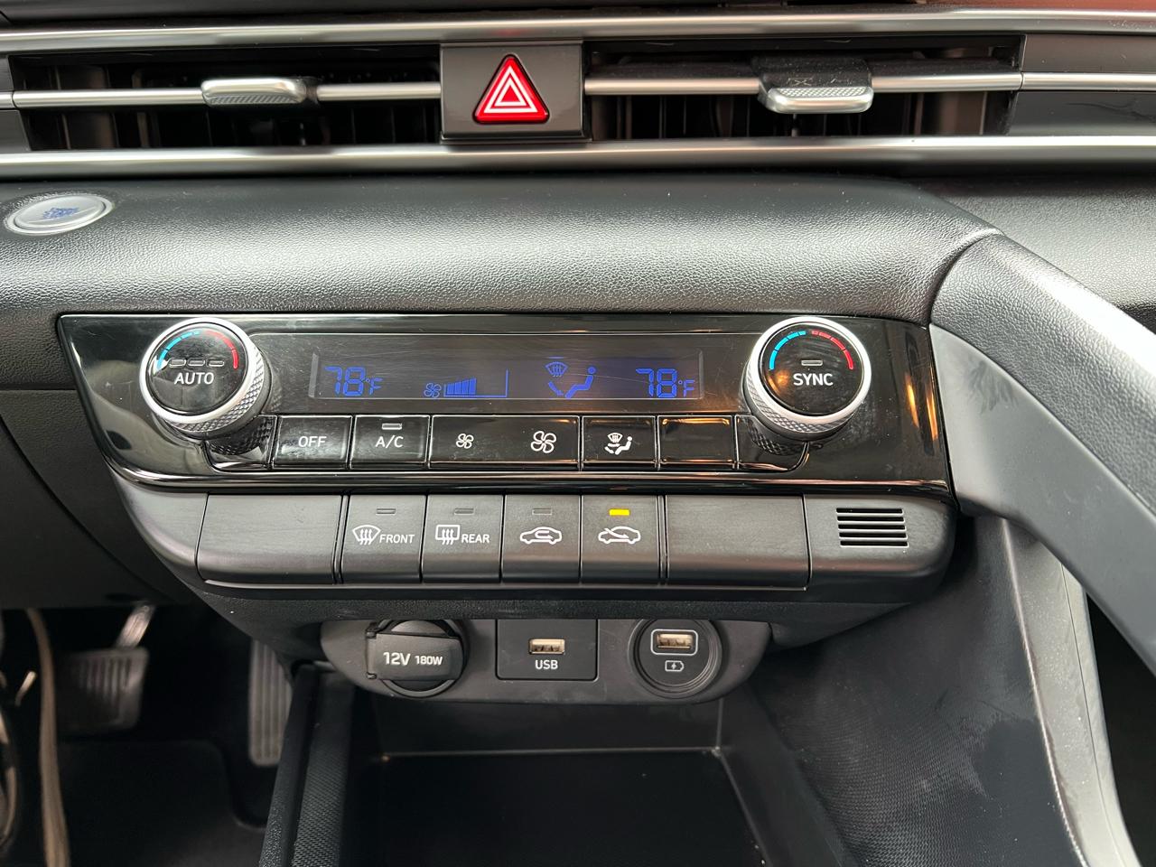 Hyundai Elantra SEL IVT *Ltd Avail* 2021