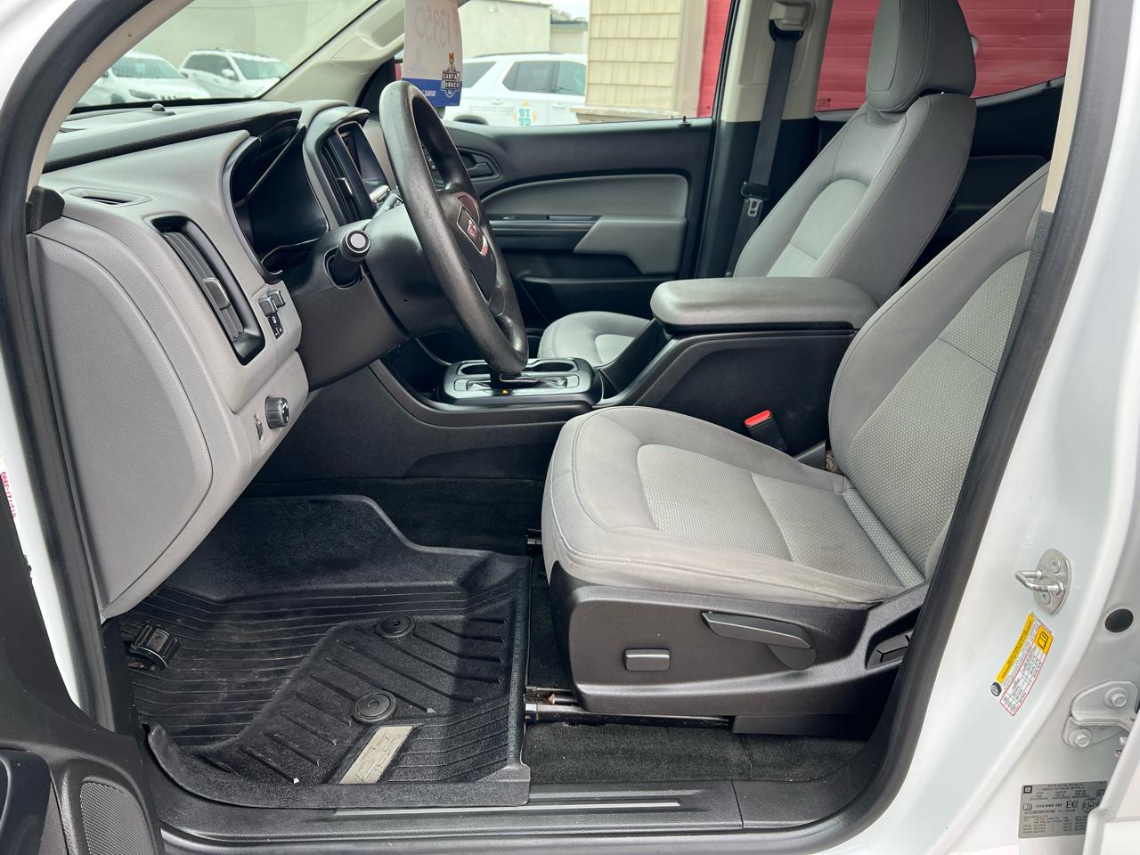 GMC Canyon 2WD Crew Cab 140.5" 2017