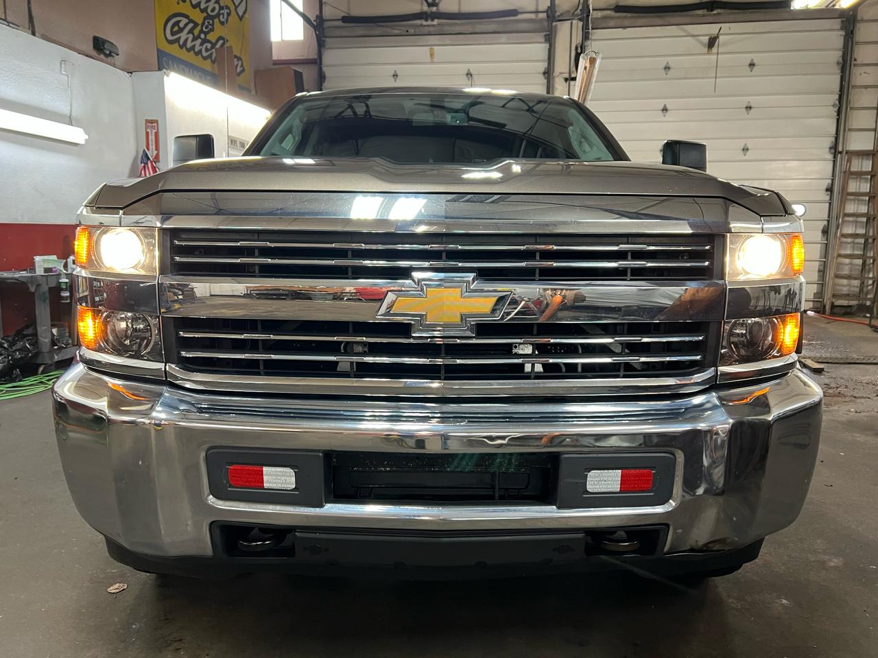 Chevrolet Silverado 2500HD Built After Aug 14  2015
