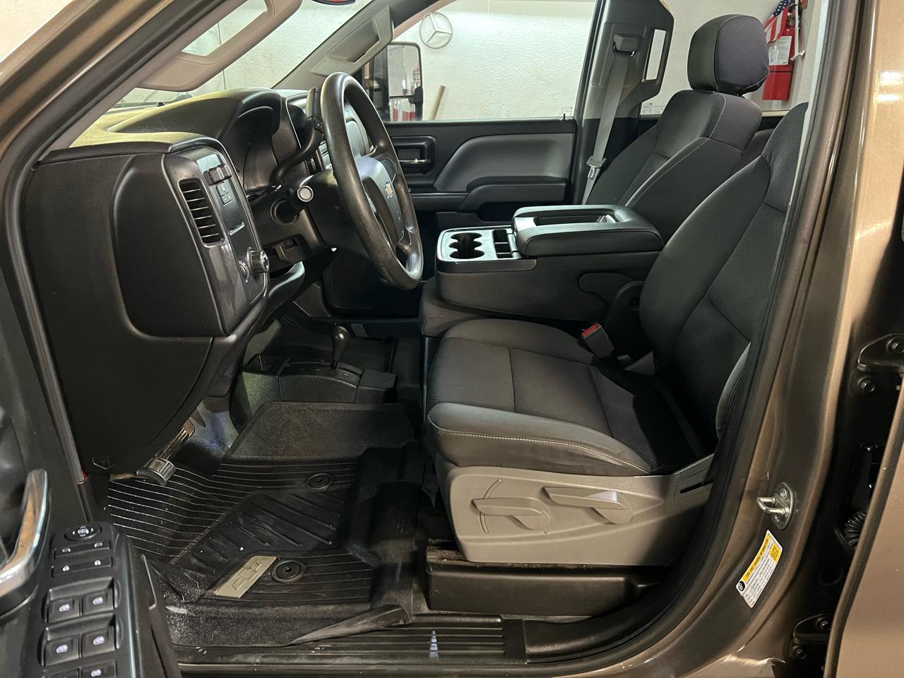 Chevrolet Silverado 2500HD Built After Aug 14  2015