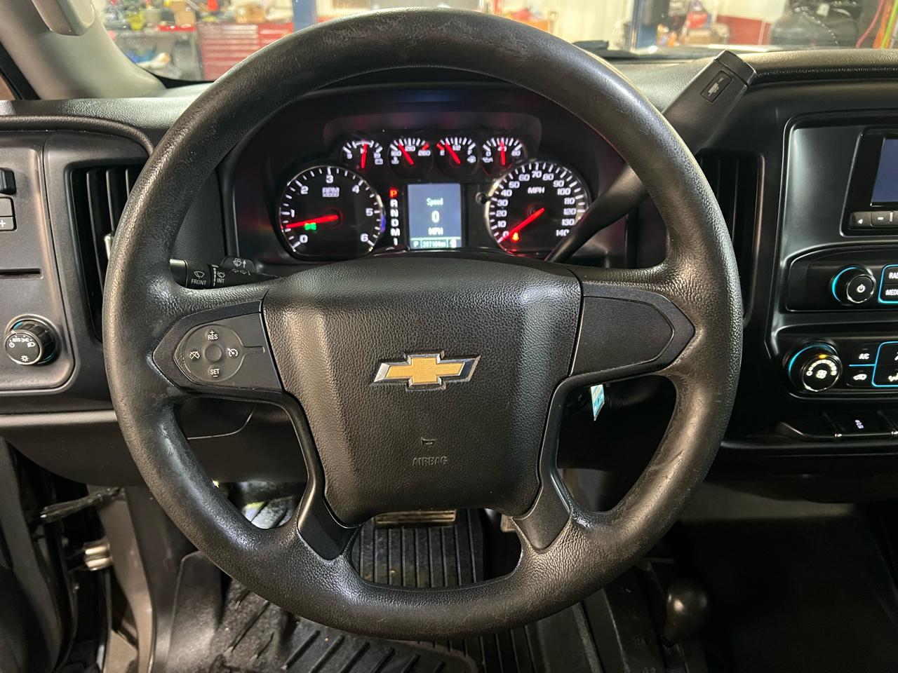 Chevrolet Silverado 2500HD Built After Aug 14  2015