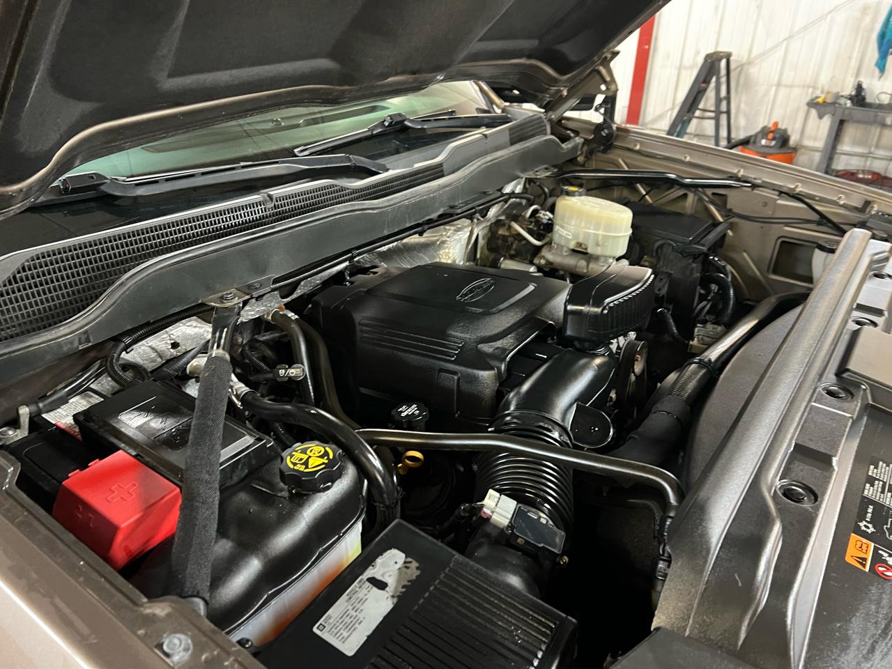 Chevrolet Silverado 2500HD Built After Aug 14  2015