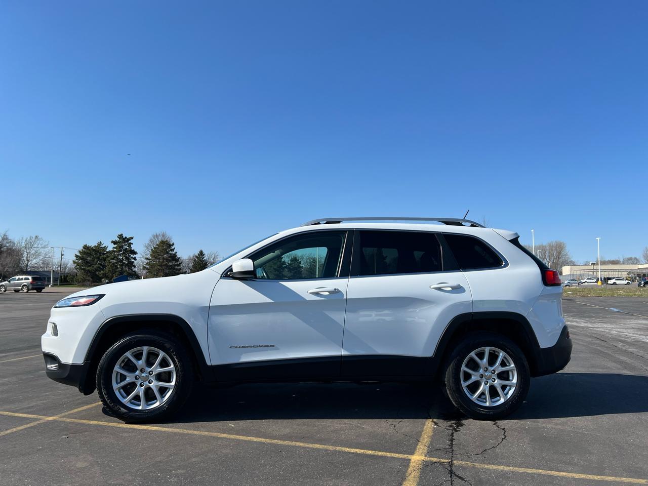 Jeep Cherokee 4WD 4dr Latitude 2015